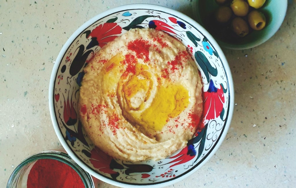 Super Easy Vegan Chickpea&nbsp;Hummus