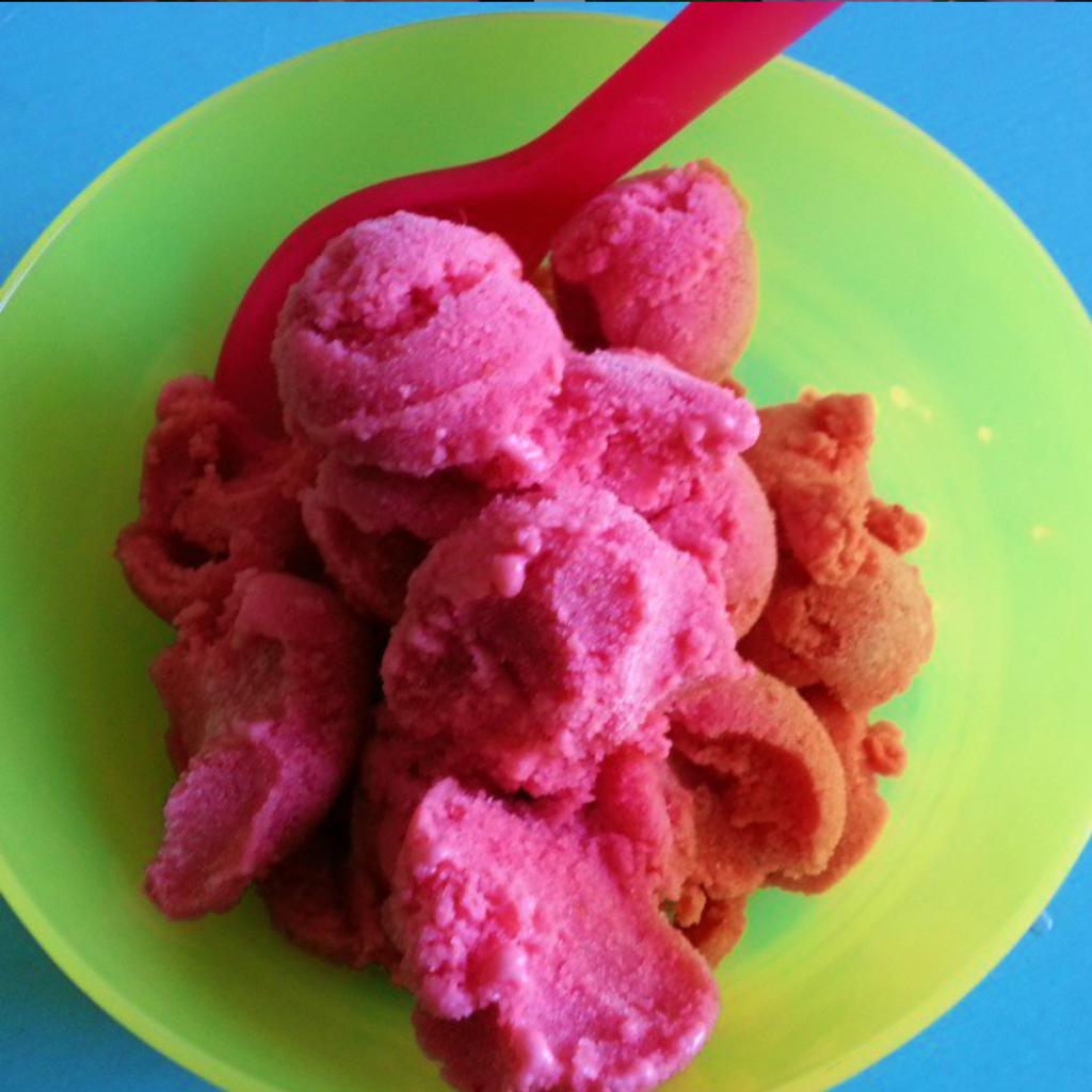Quick and Healthy Recipe Ideas: Frozen Strawberry Yoghurt&nbsp;Treat