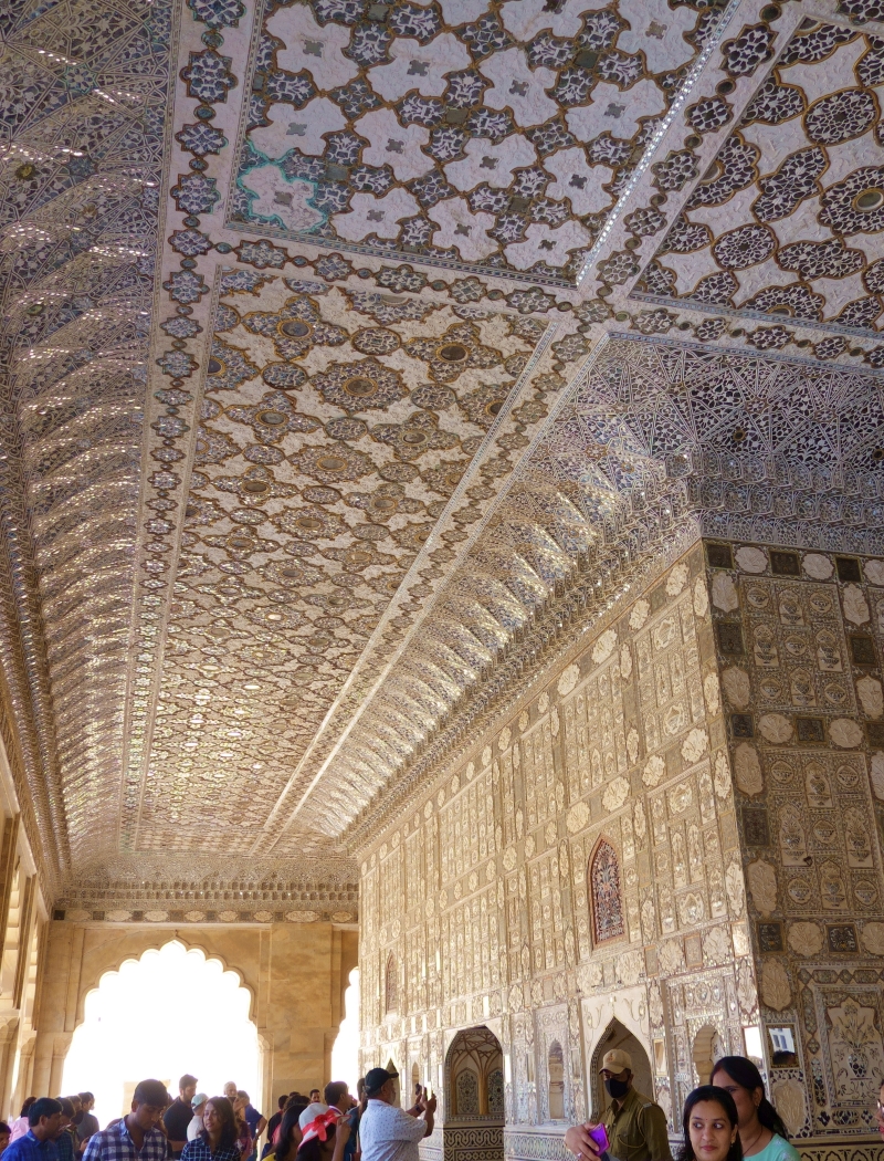 sheesh mahal at amer fort
