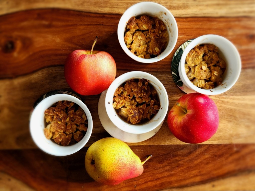 Easy Fruit Crumble Recipe for Breakfast or&nbsp;Dessert