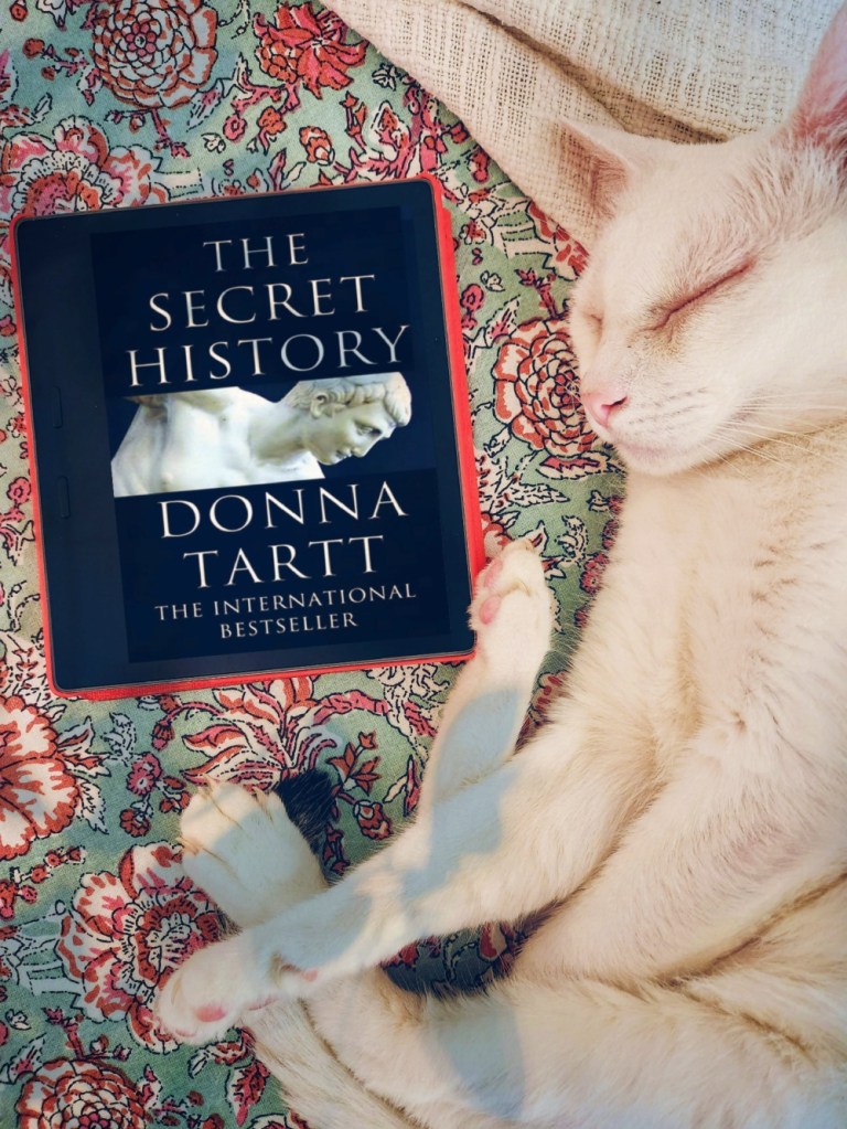 book review The Secret History by Donna Tartt