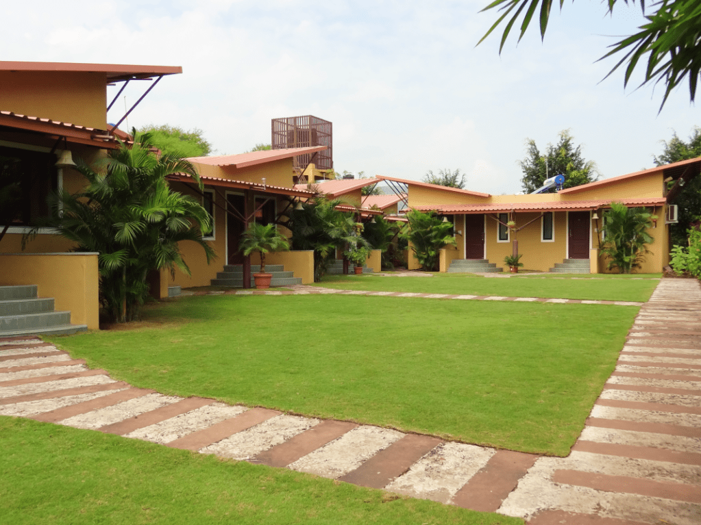 Rutu Farm stay in Wai