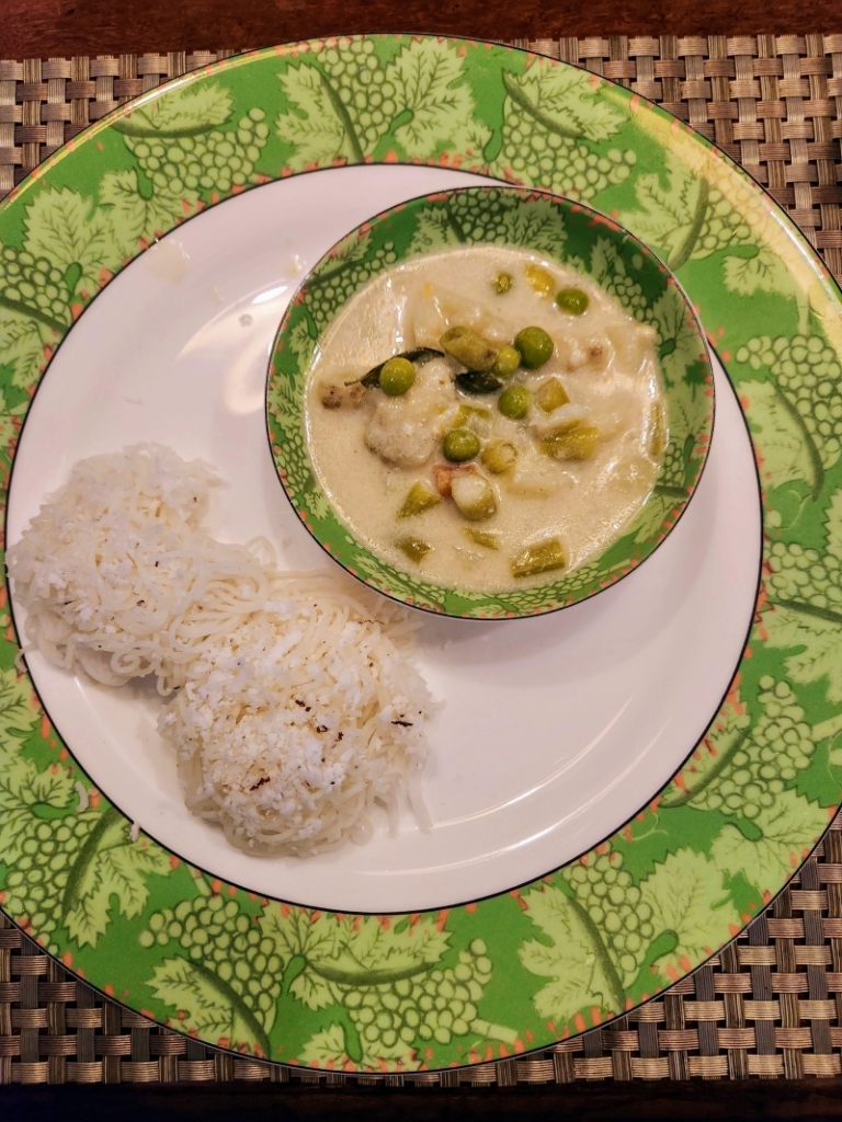 idiyappam and vegetable stew