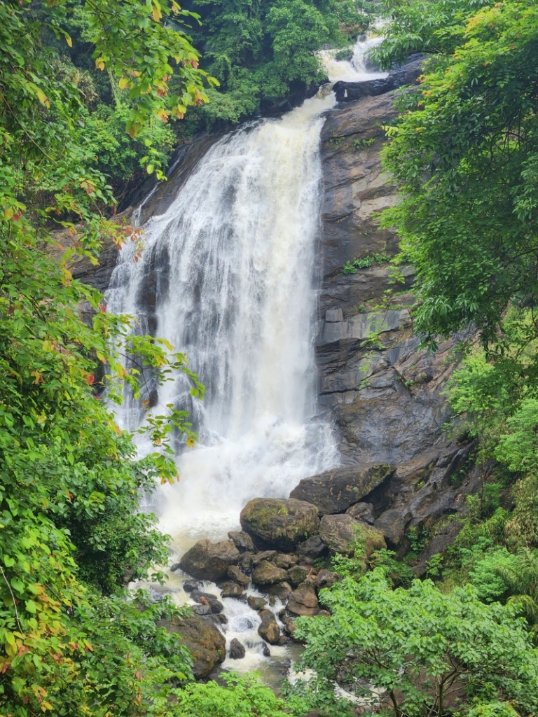 Valara waterfall in Munnar