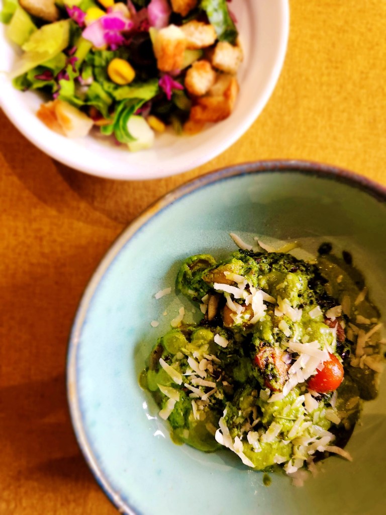 Homemade ravioli recipe with pesto sauce