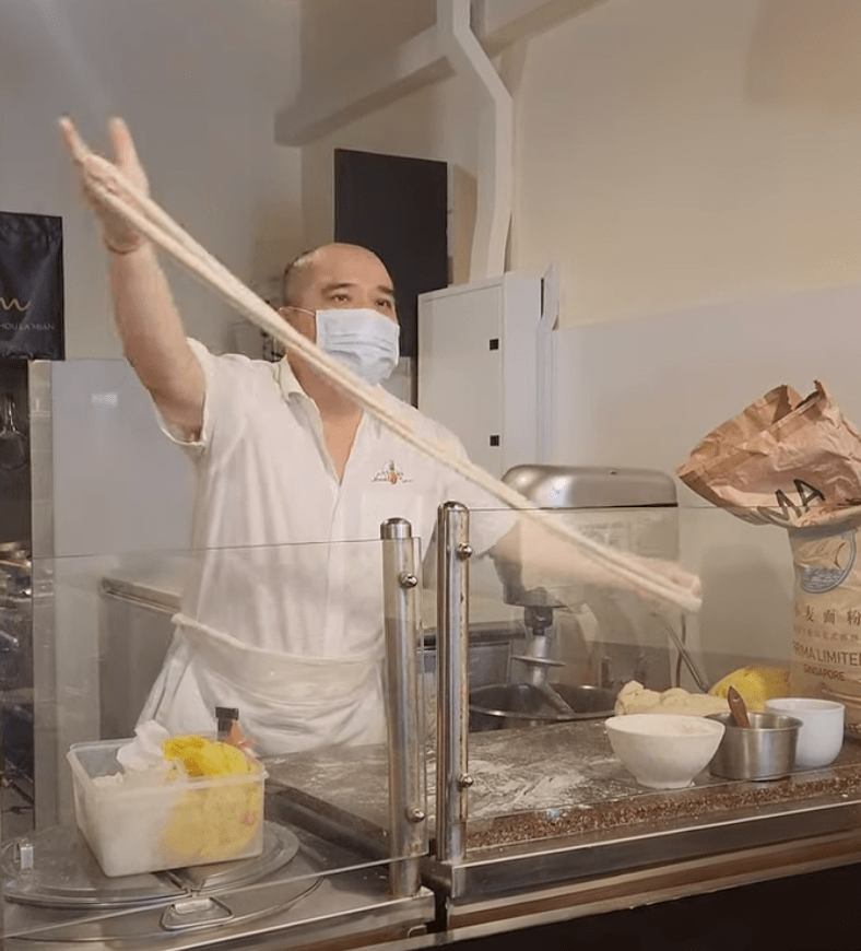 Singapore chinatown noodle man