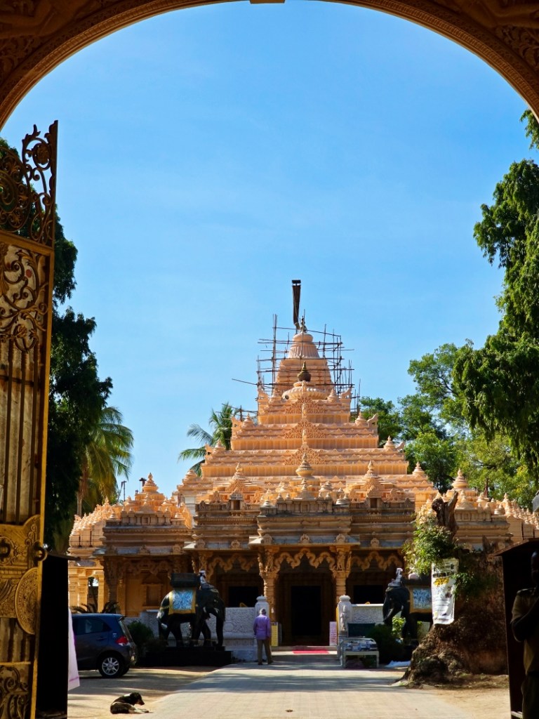 Kolanupaka Jain Temple day trip from Hyderabad