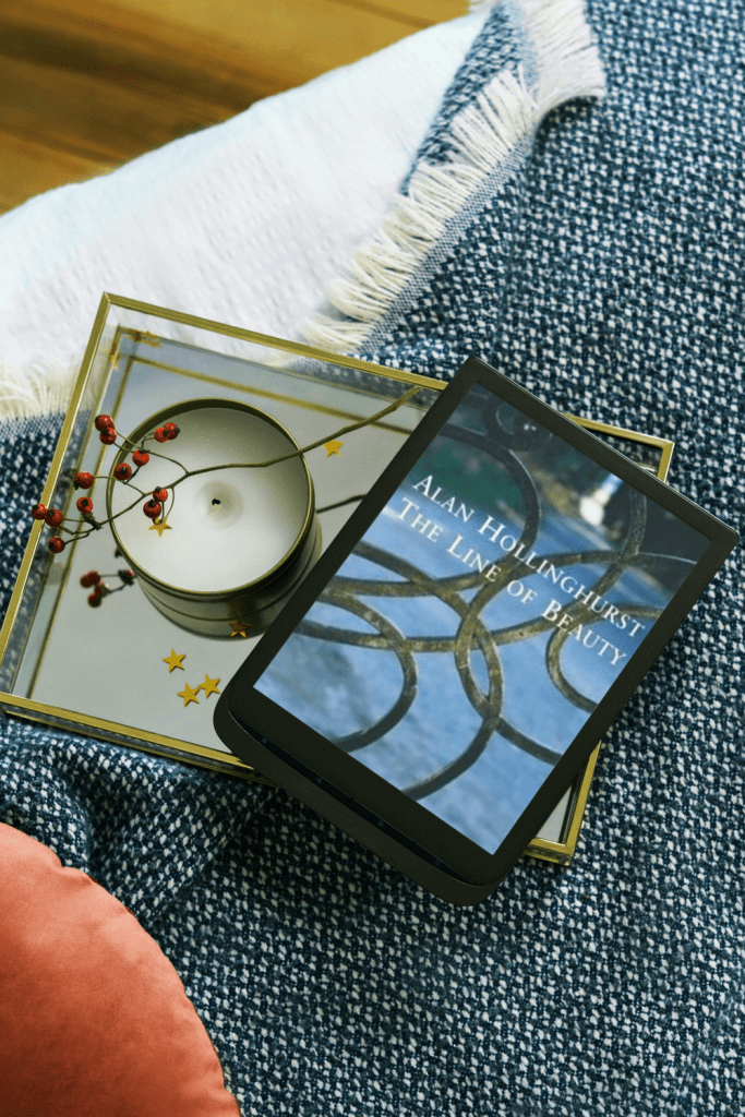 Alan Hollinghurst Line of Beauty kindle book review